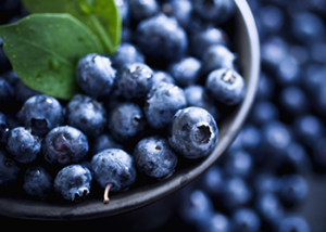 #5 best superfoods for men blueberries