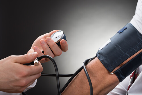 doctor checking blood pressure artificial sweeteners and gut bacteria